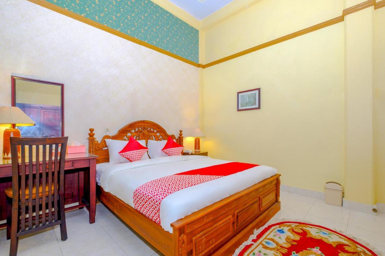Oyo 3088 Green Valley House Senggigi Exteriör bild